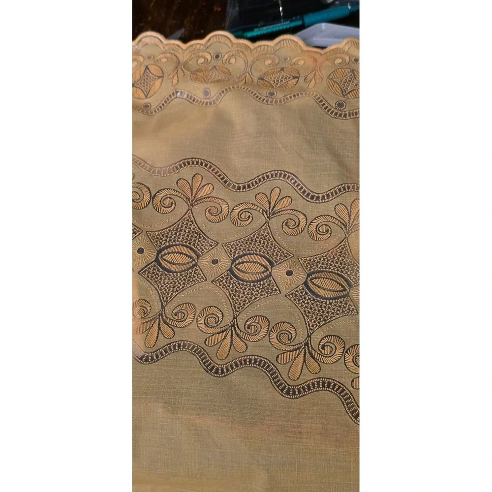 Vintage Tablecloth 160